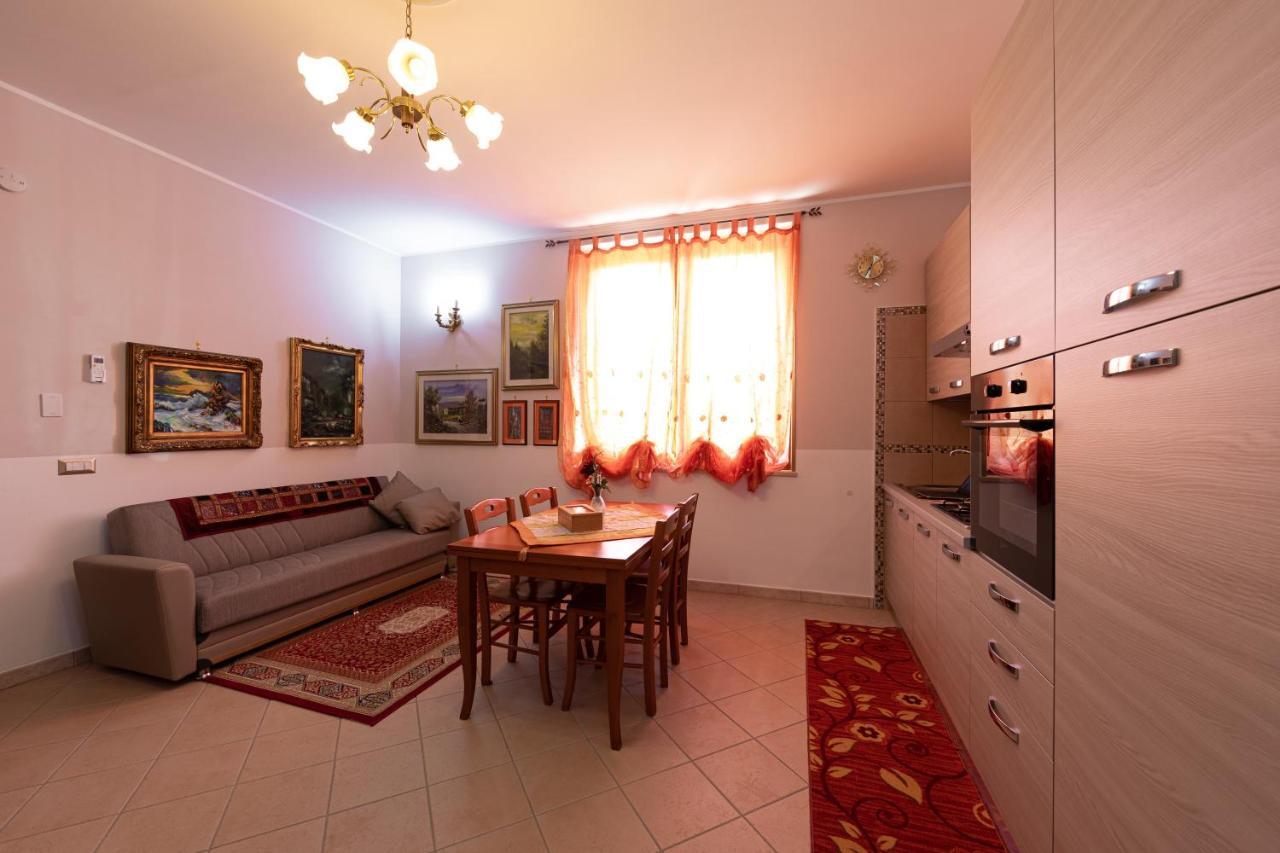 Arcobaleno Apartment Фонди Экстерьер фото